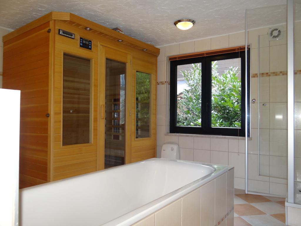 Haus Am Bachgasse - Haus Von 1777 Mit Sauna Zell an der Mosel Eksteriør bilde