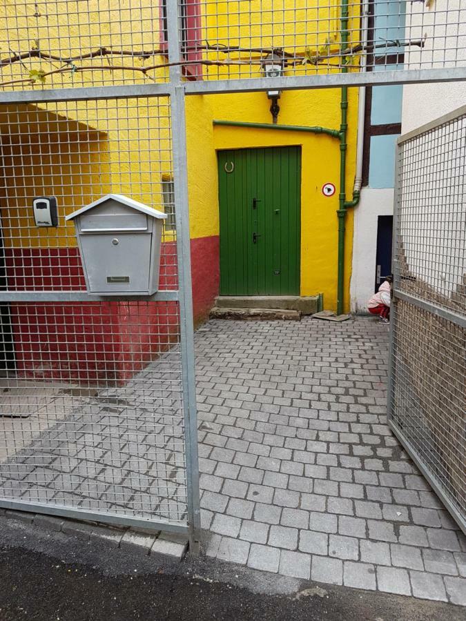 Haus Am Bachgasse - Haus Von 1777 Mit Sauna Zell an der Mosel Eksteriør bilde